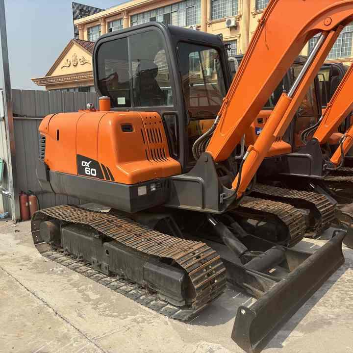Crawler excavator Used excavator doosan dx60 excavators earth-moving machinery doosan dx60 dx80 dx75 dx225 dh60 dh60-7for sale Used excavator doosan dx60 excavators earth-moving machinery doosan dx60 dx80 dx75 dx225 dh60 dh60-7for sale- Photo 6