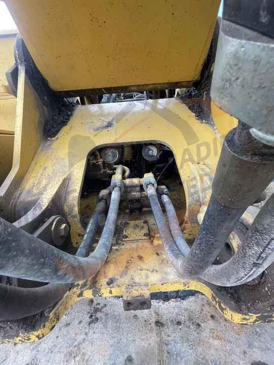 Excavator Heavy Cat Mining Excavator Cat 349d, 340d, 345D, 336D Excellent Secondhand Excavator in Shanghai Heavy Cat Mining Excavator Cat 349d, 340d, 345D, 336D Excellent Secondhand Excavator in Shanghai- Photo 4
