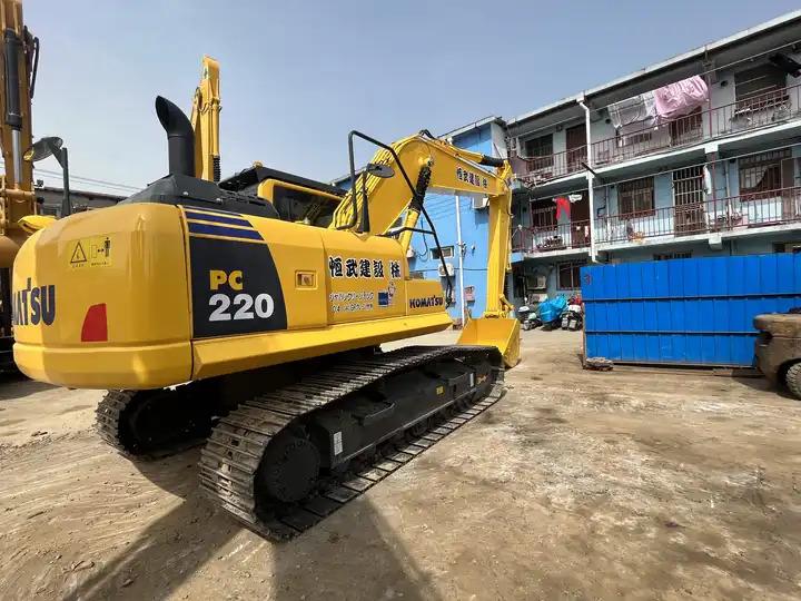 Crawler excavator Hot sell japan origin used 20Ton komatsu Excavator PC 220-8/ pc 200-8 in stock for sale Hot sell japan origin used 20Ton komatsu Excavator PC 220-8/ pc 200-8 in stock for sale- Photo 4