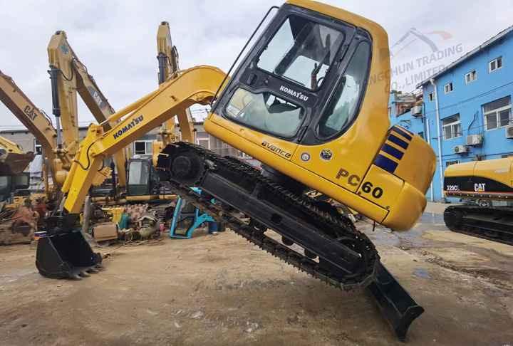 Crawler excavator Used komatsu Pc60-7 Crawler Excavator 6 Ton Excavator In Shanghai China For Sale PC 60 60-7 PC60 PC78 excavator Used komatsu Pc60-7 Crawler Excavator 6 Ton Excavator In Shanghai China For Sale PC 60 60-7 PC60 PC78 excavator- Photo 4