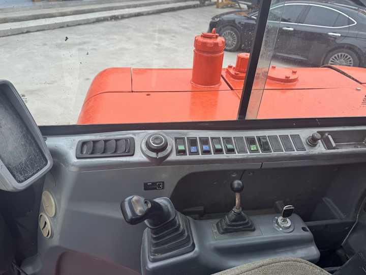 Crawler excavator Used Excavator Doosan Dx60 Excavators Mini Machinery Doosan Dx60 Dx80 Dx75 for Sale Used Excavator Doosan Dx60 Excavators Mini Machinery Doosan Dx60 Dx80 Dx75 for Sale- Photo 5