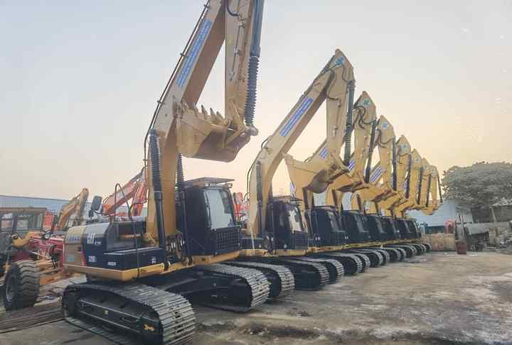 Excavator Second Hand Large Excavator CAT 320D 320d2 Caterpillar 20 Ton Used Crawler Excavator Caterpillar 320 Excavators Second Hand Large Excavator CAT 320D 320d2 Caterpillar 20 Ton Used Crawler Excavator Caterpillar 320 Excavators- Photo 6