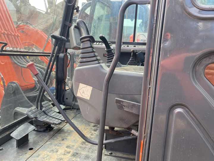 Crawler excavator Used excavator doosan dx60 excavators earth-moving machinery doosan dx60 dx80 dx75 dx225 for sale Used excavator doosan dx60 excavators earth-moving machinery doosan dx60 dx80 dx75 dx225 for sale- Photo 5