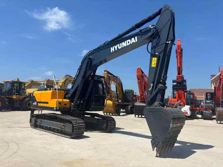 Excavator HYUNDAI 96% New HX220s Used Excavator, Korea 22 Ton HX210 HX225 HX 210 220 225 9S 22Ton Crawler Radio Digger Equipment Machine HYUNDAI 96% New HX220s Used Excavator, Korea 22 Ton HX210 HX225 HX 210 220 225 9S 22Ton Crawler Radio Digger Equipment Machine- Photo 2