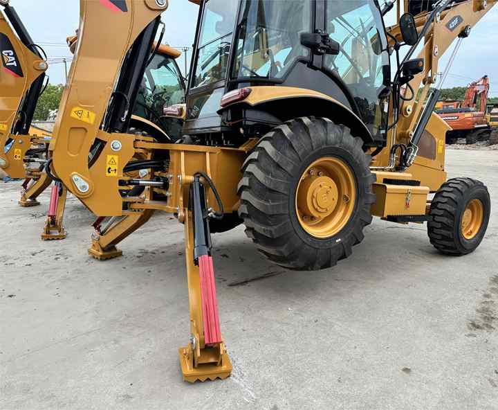 Backhoe loader Excellent Quality 4x4 Caterpillar Tlb Good Price Cat 420f Backhoe Loader With H-shaped Stand Excellent Quality 4x4 Caterpillar Tlb Good Price Cat 420f Backhoe Loader With H-shaped Stand- Photo 5