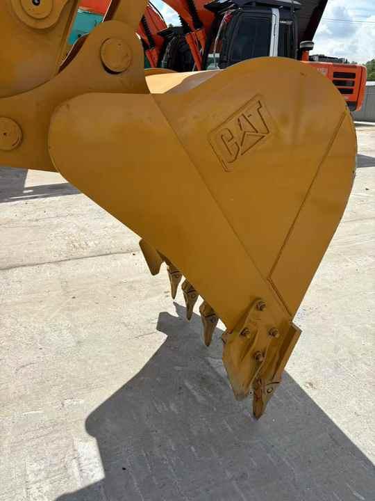 Excavator Original Second-hand Used Caterpillar Cat 320d2 320d2l 320d 320dl Cat320d2 Crawler Excavator cat 320d Excavator for Sale Original Second-hand Used Caterpillar Cat 320d2 320d2l 320d 320dl Cat320d2 Crawler Excavator cat 320d Excavator for Sale- Photo 5