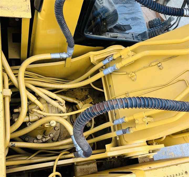 Crawler excavator Used Excavator Cat 320bl Best Second Hand Excavator Caterpillar 320 320d 320b For Sale In Shanghai Used Excavator Cat 320bl Best Second Hand Excavator Caterpillar 320 320d 320b For Sale In Shanghai- Photo 4