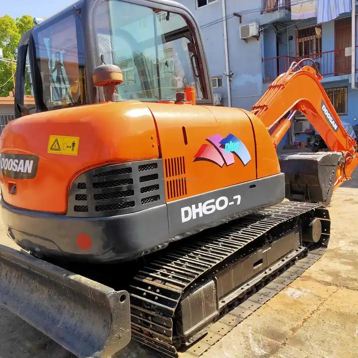 Crawler excavator Used Doosan dh60-7 Excavator 100% Korea Used Mini Hydraulic Excavator Low Working Hours Low Price for sale Used Doosan dh60-7 Excavator 100% Korea Used Mini Hydraulic Excavator Low Working Hours Low Price for sale- Photo 6