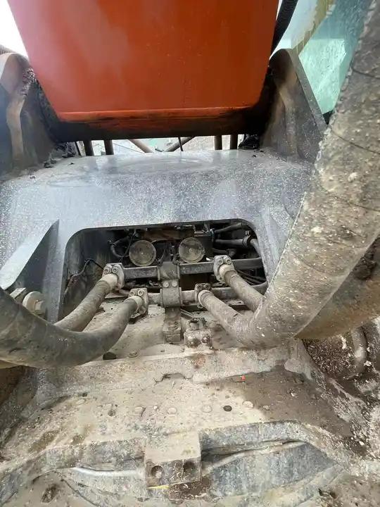 Гусеничный экскаватор High-quality Original Used Korea Crawler 50 Ton Doosan Dx520 Excavator Used Excavator Digger In Shanghai High-quality Original Used Korea Crawler 50 Ton Doosan Dx520 Excavator Used Excavator Digger In Shanghai- Photo 4