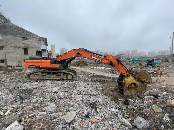 Гусеничный экскаватор High-quality Original Used Korea Crawler 50 Ton Doosan Dx520 Excavator Used Excavator Digger In Shanghai High-quality Original Used Korea Crawler 50 Ton Doosan Dx520 Excavator Used Excavator Digger In Shanghai- Photo 5