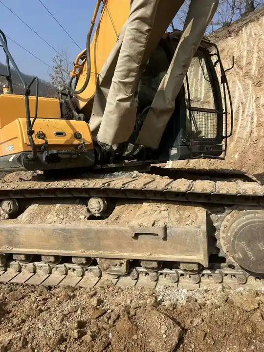 Гусеничный экскаватор Original Used Equipment Heavy Duty 50 Ton Hyundai 520 Good Quality High Quality Hyundai 520vs Excavator In Shanghai Original Used Equipment Heavy Duty 50 Ton Hyundai 520 Good Quality High Quality Hyundai 520vs Excavator In Shanghai- Photo 5
