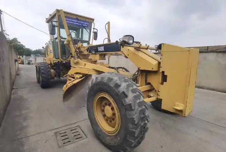Грейдер Orginal used cat 140K motor grader with CAT C7 engine in Shanghai China Orginal used cat 140K motor grader with CAT C7 engine in Shanghai China- Photo 3