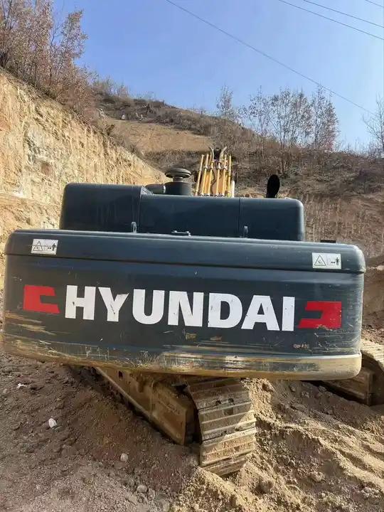 Гусеничный экскаватор Original Used Equipment Heavy Duty 50 Ton Hyundai 520 Good Quality High Quality Hyundai 520vs Excavator In Shanghai Original Used Equipment Heavy Duty 50 Ton Hyundai 520 Good Quality High Quality Hyundai 520vs Excavator In Shanghai- Photo 3