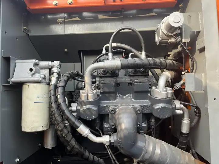 Escavatore cingolato Original Japan Used Hitachi excavator ZX200-3G in good condition for sale Original Japan Used Hitachi excavator ZX200-3G in good condition for sale- Photo 6
