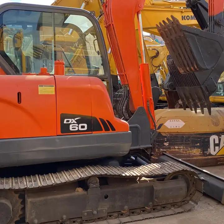 Escavatore cingolato 6tons doosan excavator used dx60 dh60 dx55 dh55 mini excavator free shipping 6tons doosan excavator used dx60 dh60 dx55 dh55 mini excavator free shipping- Photo 2