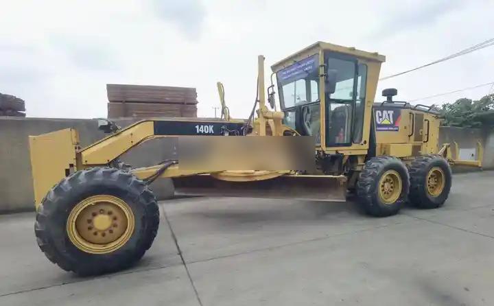Грейдер Orginal used cat 140K motor grader with CAT C7 engine in Shanghai China Orginal used cat 140K motor grader with CAT C7 engine in Shanghai China- Photo 2