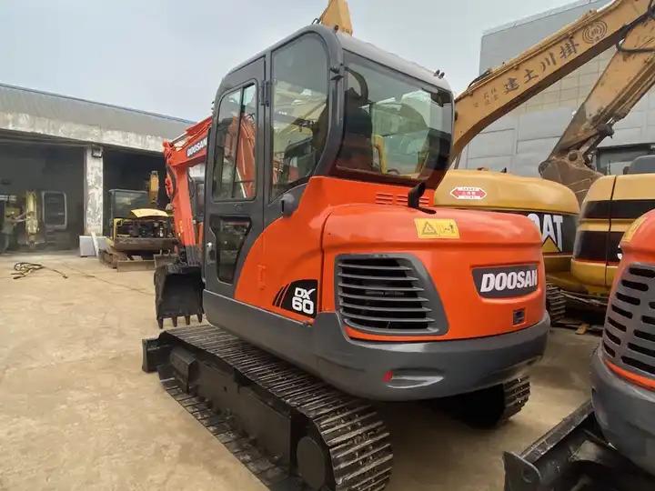 Kettenbagger 90% new Korea Doosan 6ton dx60 Used excavator in stock 90% new Korea Doosan 6ton dx60 Used excavator in stock- Photo 3