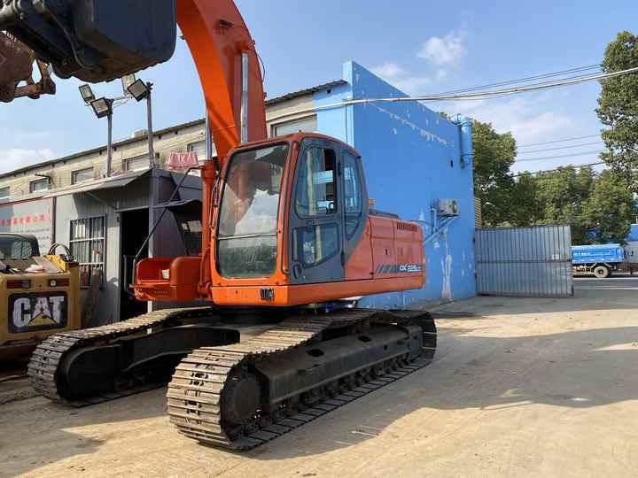 Bagger Best Selling DOOSAN excavator machine construction used machinery equipment dx225 DX60 DX70 DH60 DH220 used excavators in stock Best Selling DOOSAN excavator machine construction used machinery equipment dx225 DX60 DX70 DH60 DH220 used excavators in stock- Photo 3