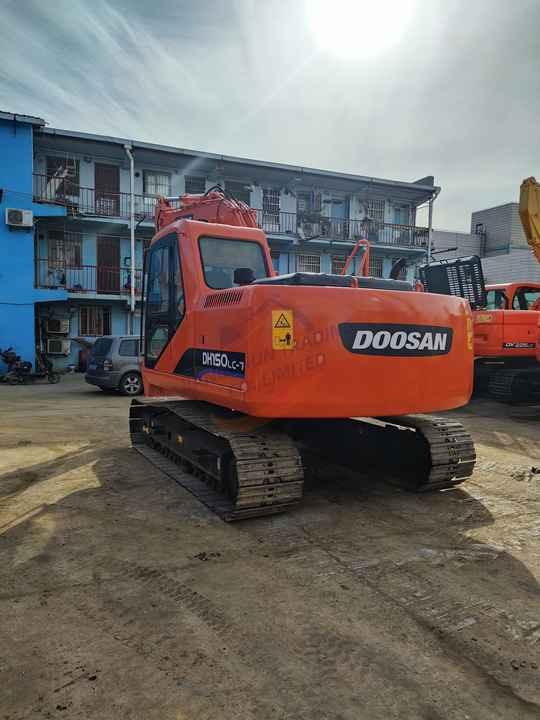 Kettenbagger Used excavator doosan dh150 excavators machinery doosan dx60 dx80 dx75 dx225 Good Condition Low price Used excavator doosan dh150 excavators machinery doosan dx60 dx80 dx75 dx225 Good Condition Low price- Photo 3