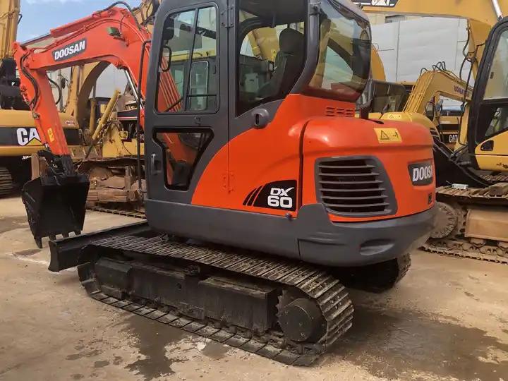 Kettenbagger doosan excavator used dx60 dh60 dx55 dh55 mini excavator 6 ton mini excavator free shipping doosan excavator used dx60 dh60 dx55 dh55 mini excavator 6 ton mini excavator free shipping- Photo 3