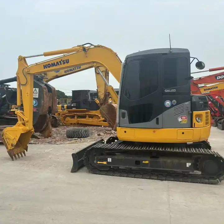 Escavatore cingolato Japan Surplus Backhoe Excavator Komatsu Pc78us Pc60 Tracked Excavator With Blade Dozer For The Philippines In Shanghai Japan Surplus Backhoe Excavator Komatsu Pc78us Pc60 Tracked Excavator With Blade Dozer For The Philippines In Shanghai- Photo 2