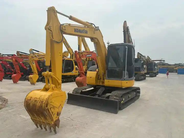 Escavatore cingolato Japan Surplus Backhoe Excavator Komatsu Pc78us Pc60 Tracked Excavator With Blade Dozer For The Philippines In Shanghai Japan Surplus Backhoe Excavator Komatsu Pc78us Pc60 Tracked Excavator With Blade Dozer For The Philippines In Shanghai- Photo 3
